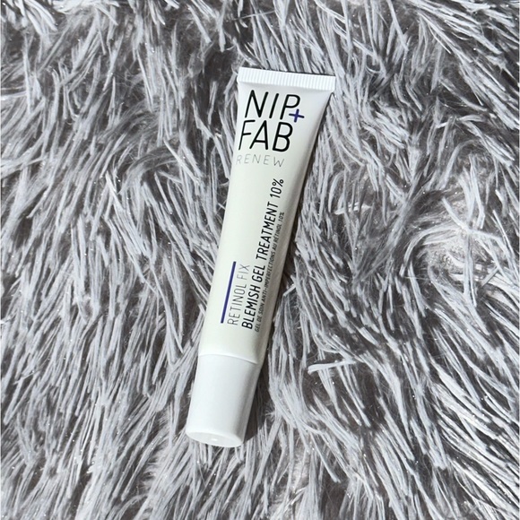 Brand New! NIP+FAB Retinol Fix Blemish Treatment Gel 10%✨ - Picture 6 of 6